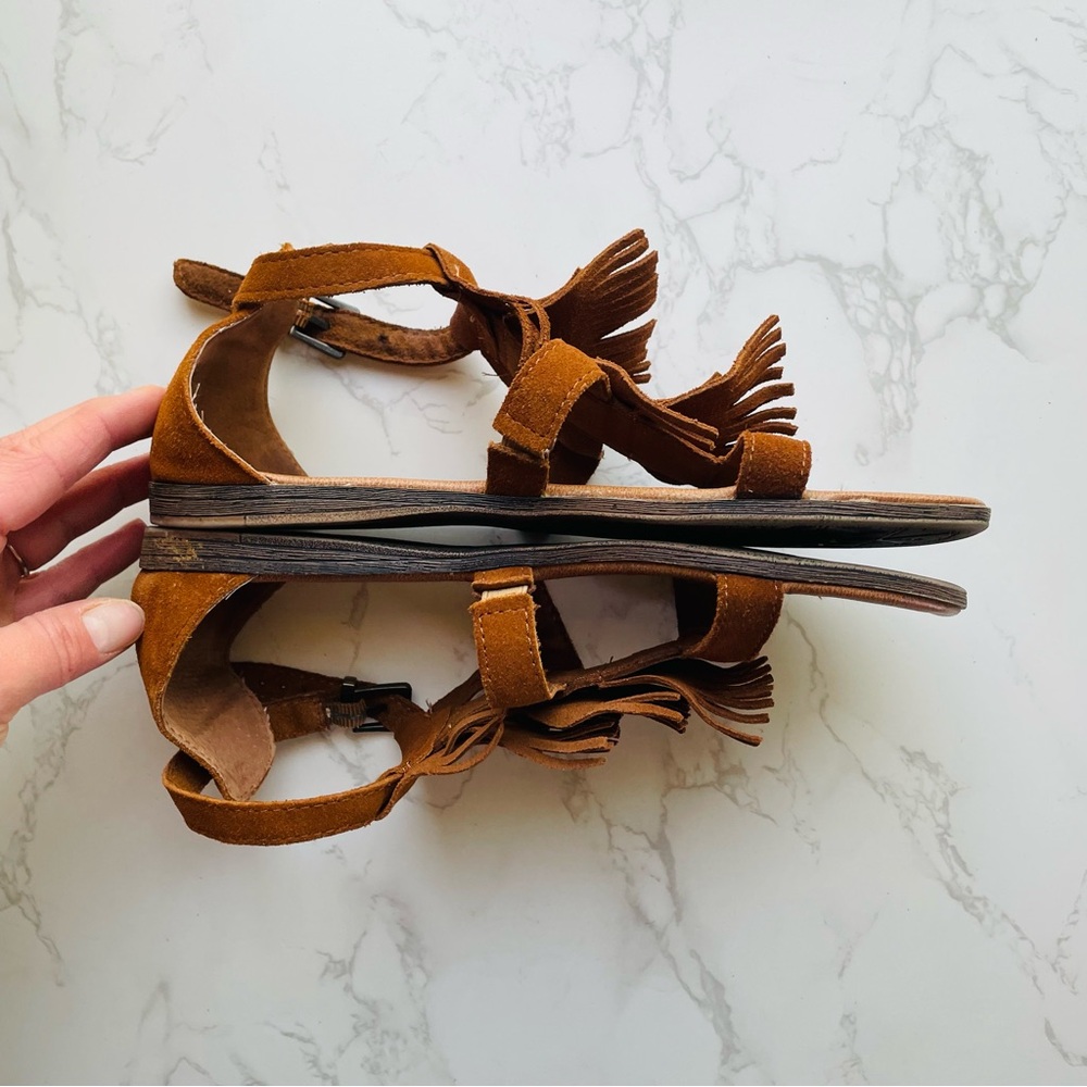 Minnetonka Brown Baz Suede Fringe Boho Festival Strap Ankle Sandals | Size 7 - Picture 6 of 7